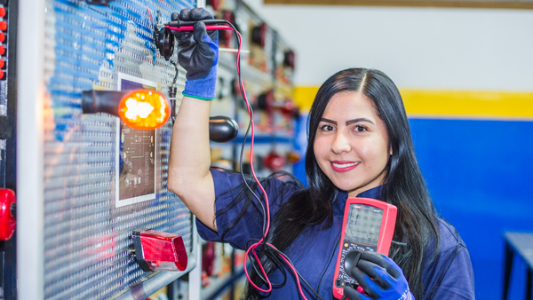 Electricista de Vehículos Automotores