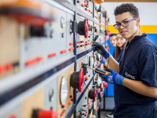 Técnico Laboral